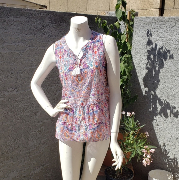 Tommy Bahama‎ top - Picture 1 of 6